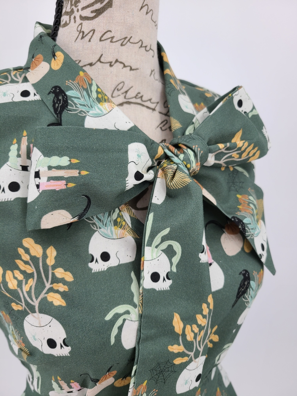 Retrolicious 100% Cotton Skull Candle Blouse And Mini Skirt Set Size XS - Picture 7 of 16